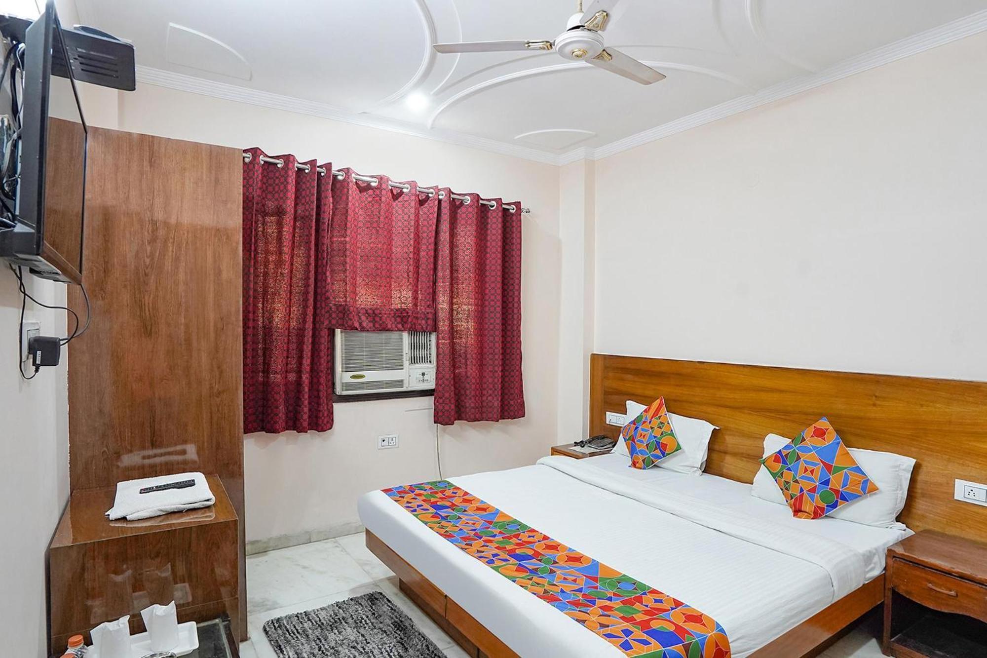 Hotel Fabhotel De Gold 3*