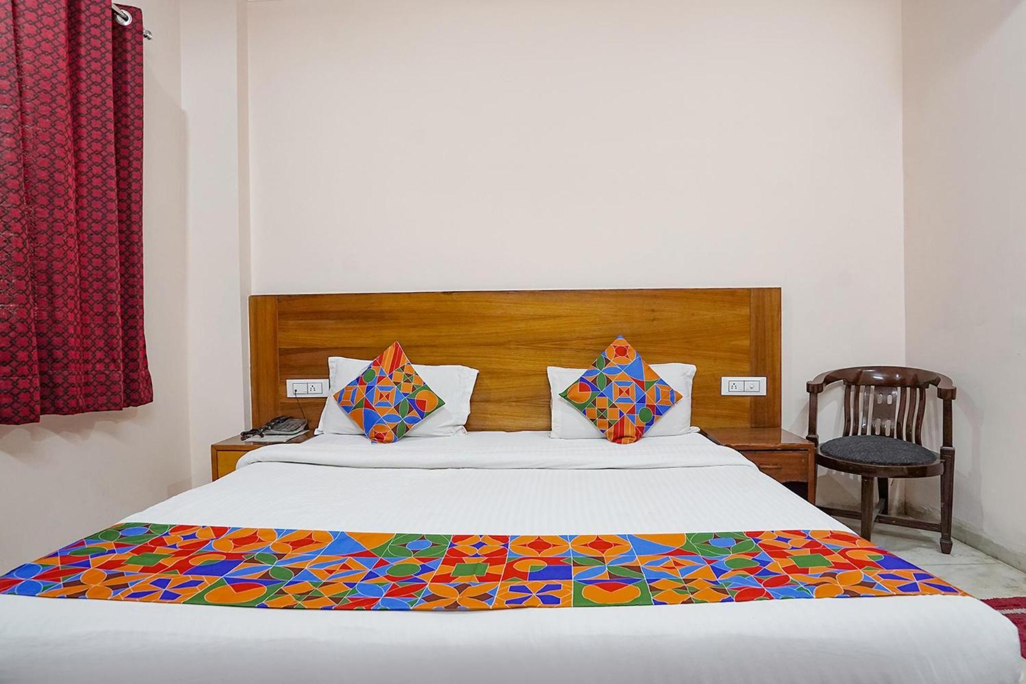 Fabhotel De Gold New Delhi