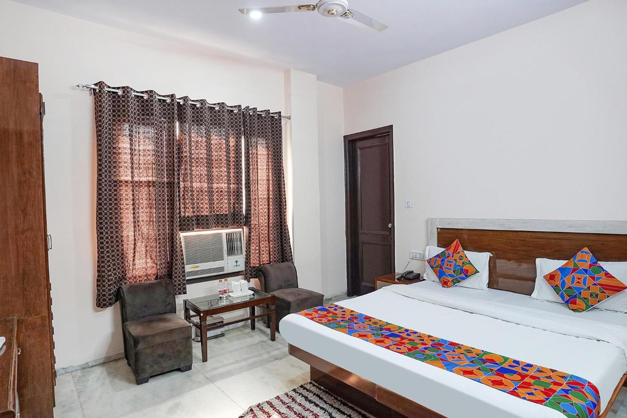 Hotel Fabhotel De Gold New Delhi